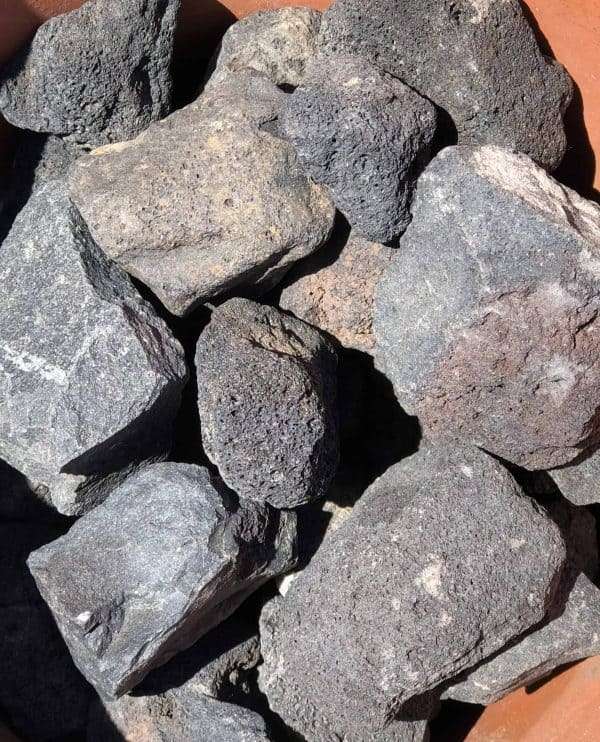 Sac Volcanique Noir 3/4" - 1 1/2"